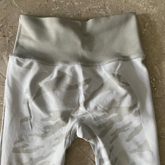 NWOT Ryderwear Camo Seamless High Waisted Leggings - S Light Grey Camoflaugr - Picture 13 of 16